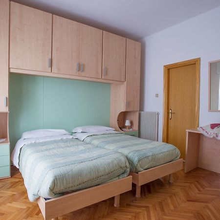 Albergo Italia Molveno Exterior photo